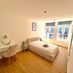 Loft 250 M2 Toit Terrasse Parking Netflix Apartman