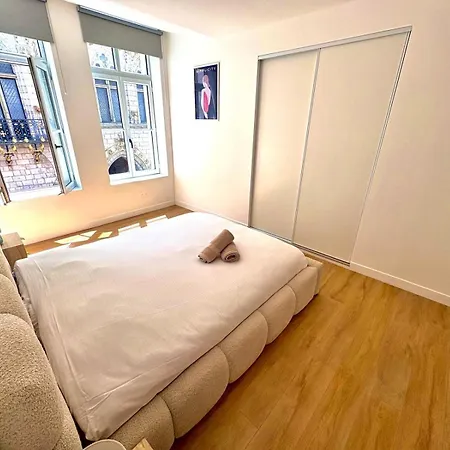 Loft 250 M2 Toit Terrasse Parking Netflix * Douai