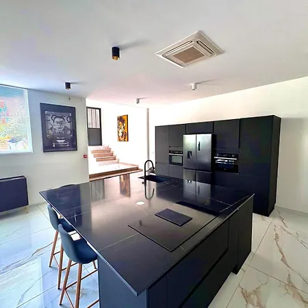Loft 250 M2 Toit Terrasse Parking Netflix *
