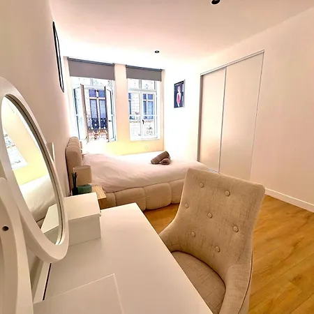 Lägenhet Loft 250 M2 Toit Terrasse Parking Netflix *